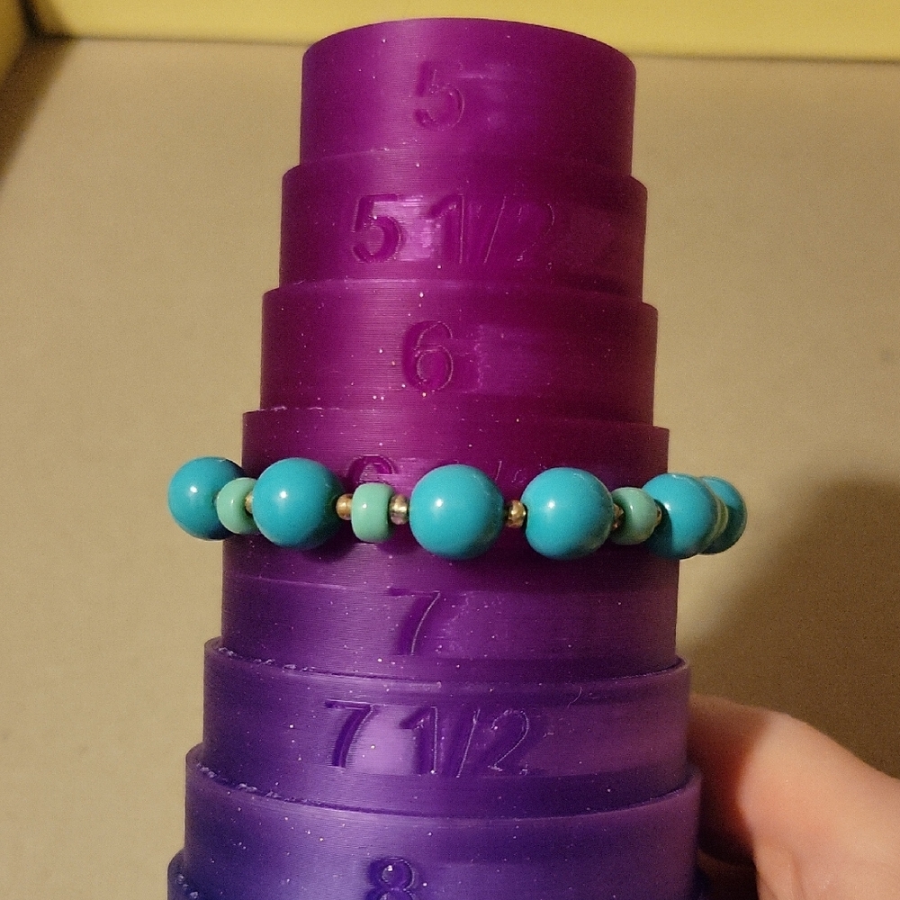 Turquoise Blue Beaded Stretch Bracelet W/ Plastic Or Acrylic Beads EUC
